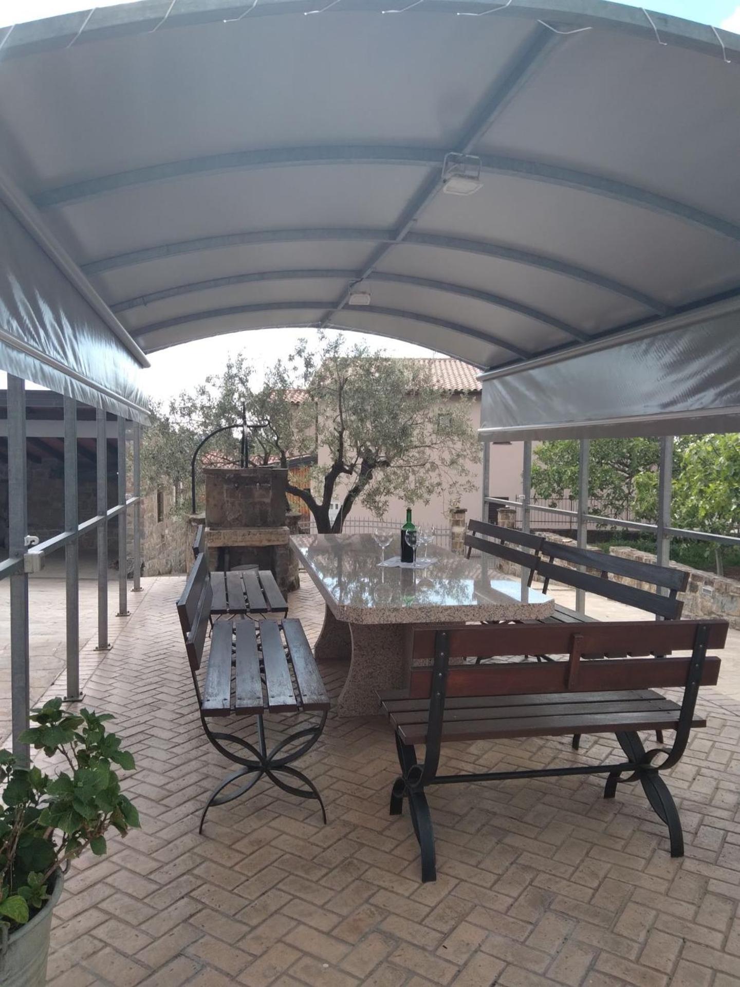 Tourist Farm With Apartments Fig Tree Dekani エクステリア 写真